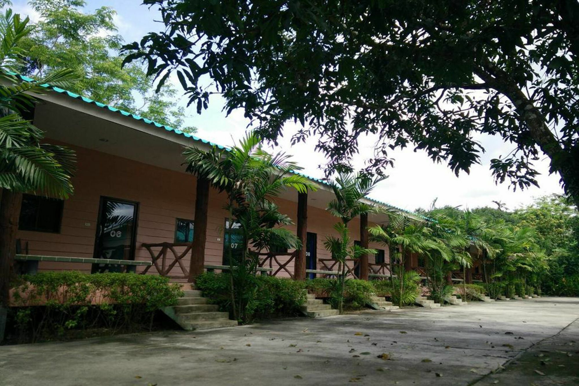 Baanruenkwan Resort Nakhon Nayok Exterior photo